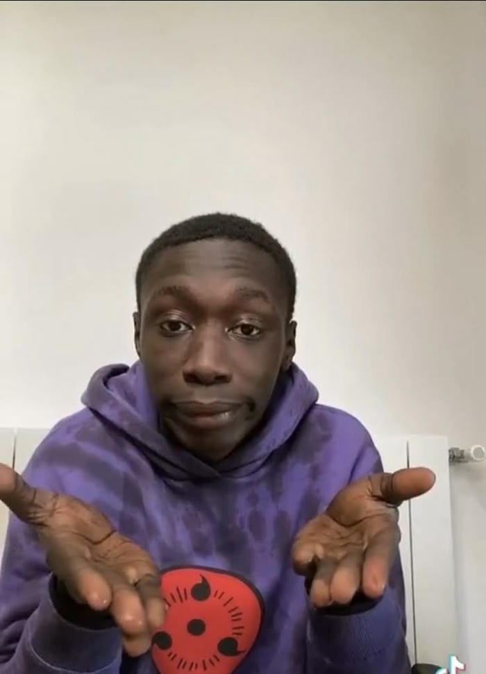 Meme anh da đen nhìn thẳng