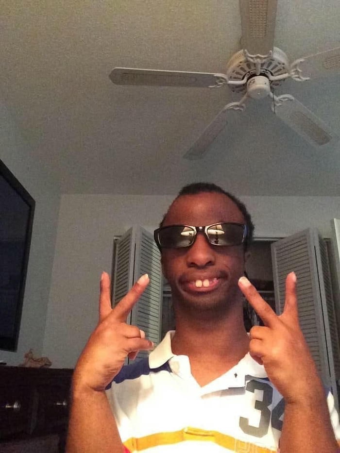 Meme anh da đen viral mạnh