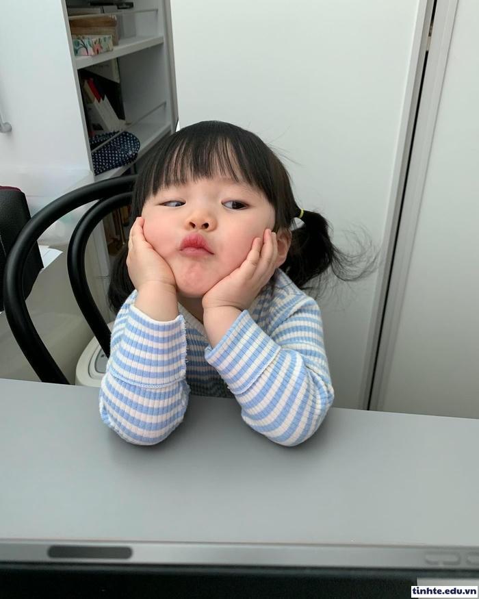 Meme em bé chế ảnh