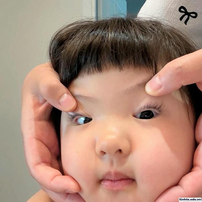 Meme em bé cực nổi đáng yêu