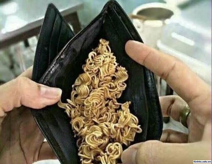 Meme hết tiền chế ảnh