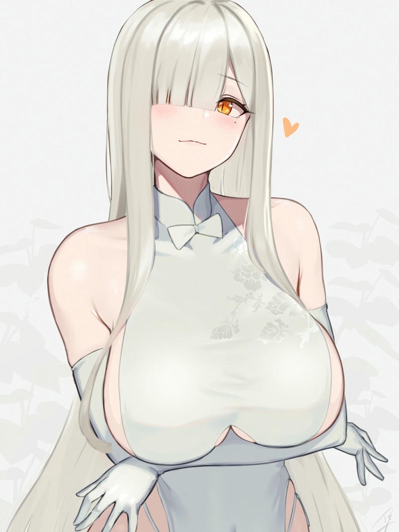 gái anime to tròn ngoại cảnh