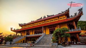 Chùa Ba Vàng ở đâu? Kinh nghiệm du lịch chùa Ba Vàng đầy đủ