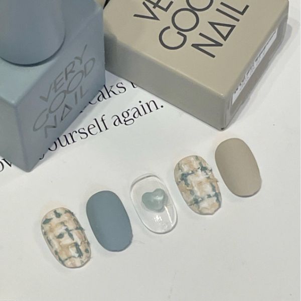 Mẫu nail box đẹp cute tone xanh dịu