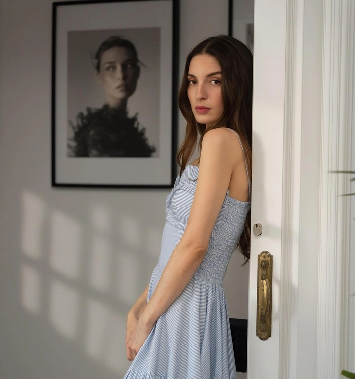 Nhan sắc Maria Valverde rạng rỡ dáng người thanh thoát duyên dáng