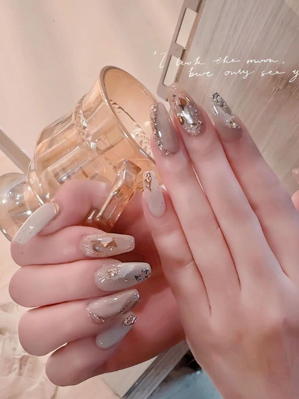 Nail xà cừ nude 3