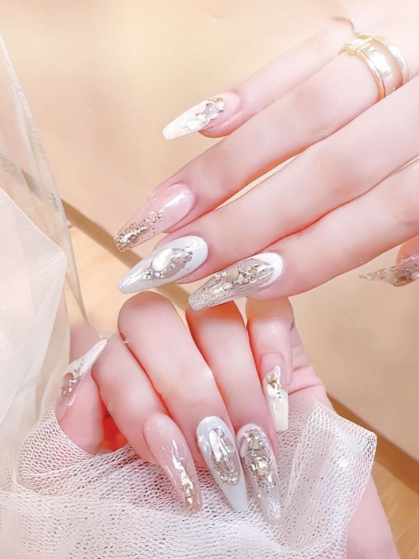 Nail xà cừ