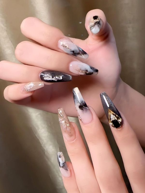 Nail xà cừ đen 2