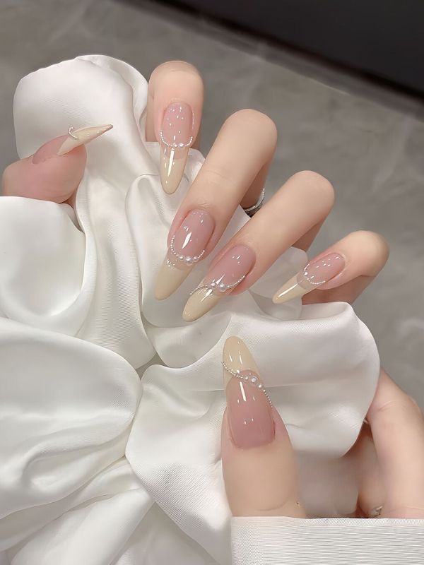 Các mẫu nail dài thanh lịch 7