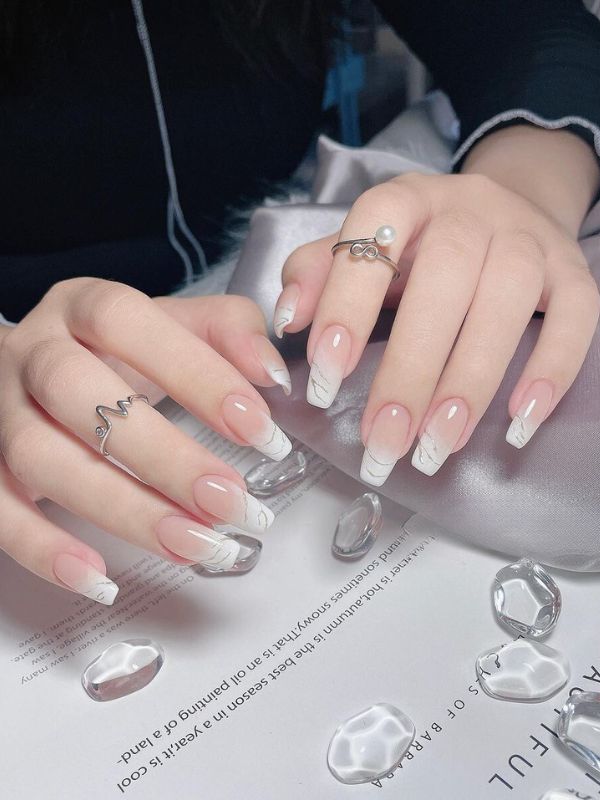 Các mẫu nail dài thanh lịch 12