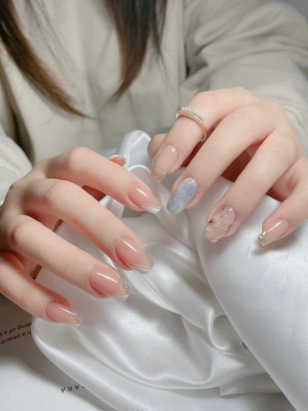 Mẫu nail bóng thời thượng cho học sinh 4