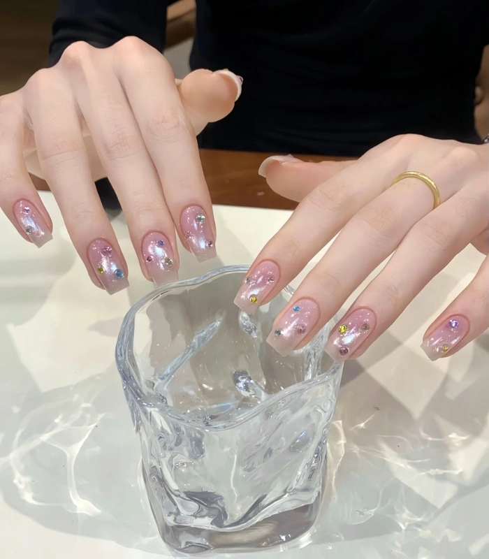Các mẫu nail móng ngắn đẹp đáng yêu