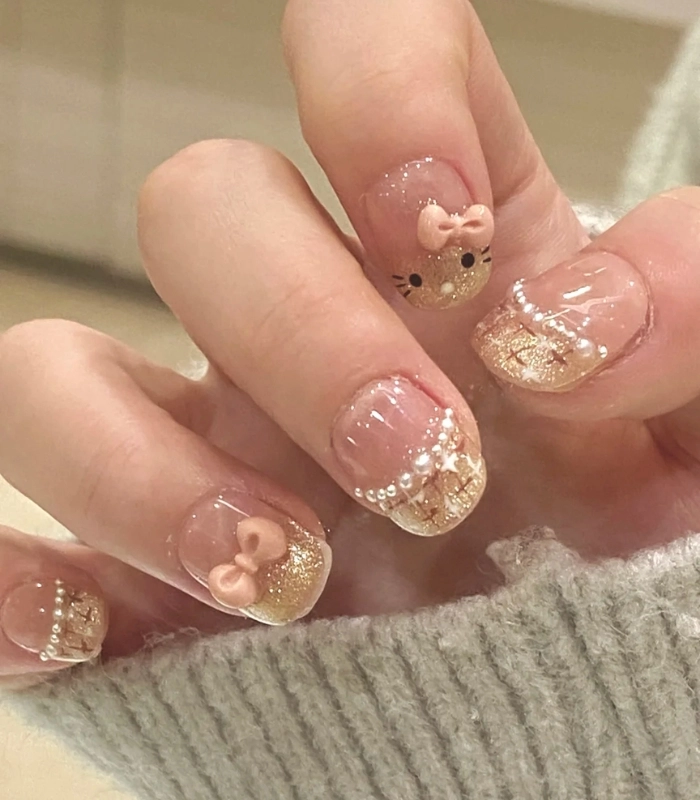 Kiểu nail đẹp cho móng ngắn màu cam đất