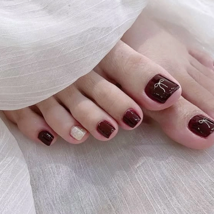 Mẫu nail chân cho da ngăm khỏe khoắn