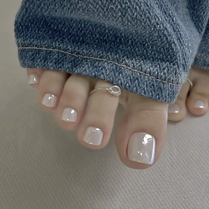 Mẫu nail chân dành cho da ngăm