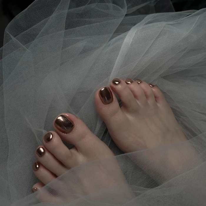 Mẫu nail móng chân cho da ngăm