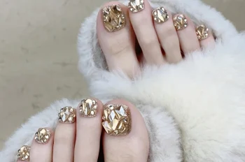 218+ mẫu nail chân đính đá khối cực phẩm sang xịn mịn