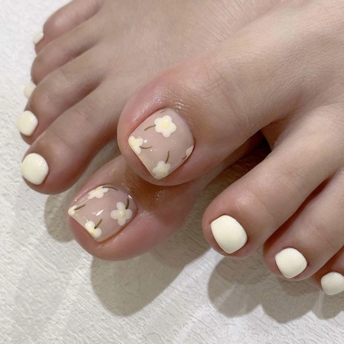 Nail chân đơn giản dành cho da ngăm