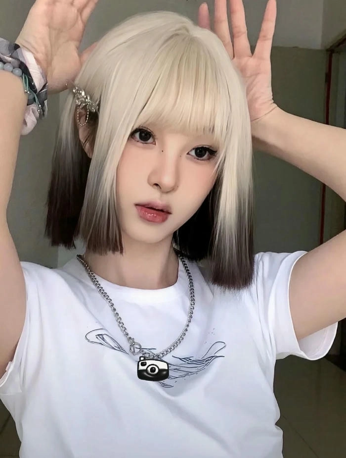 ảnh cô gái tóc ngắn xinh đẹp