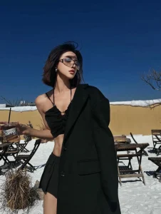 ảnh gái xinh tóc ngắn cuốn hút