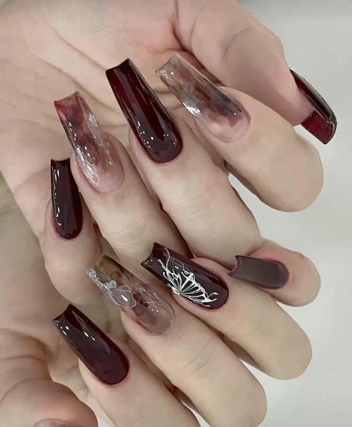 ảnh nail đỏ lạ