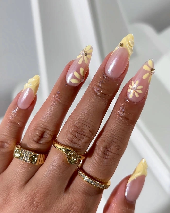 bộ móng phù hợp đón tết