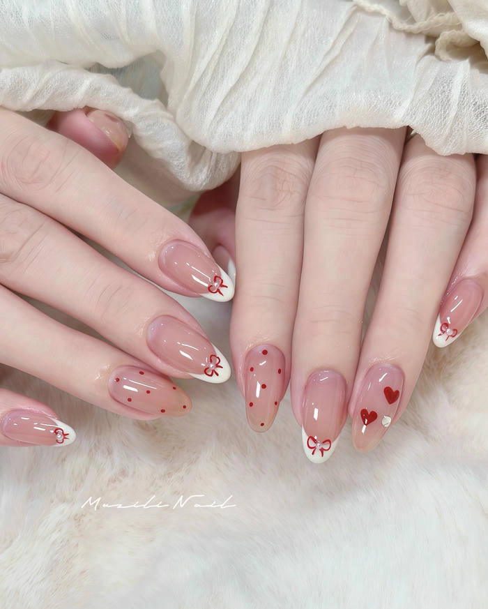mẫu móng tay cute đón tết