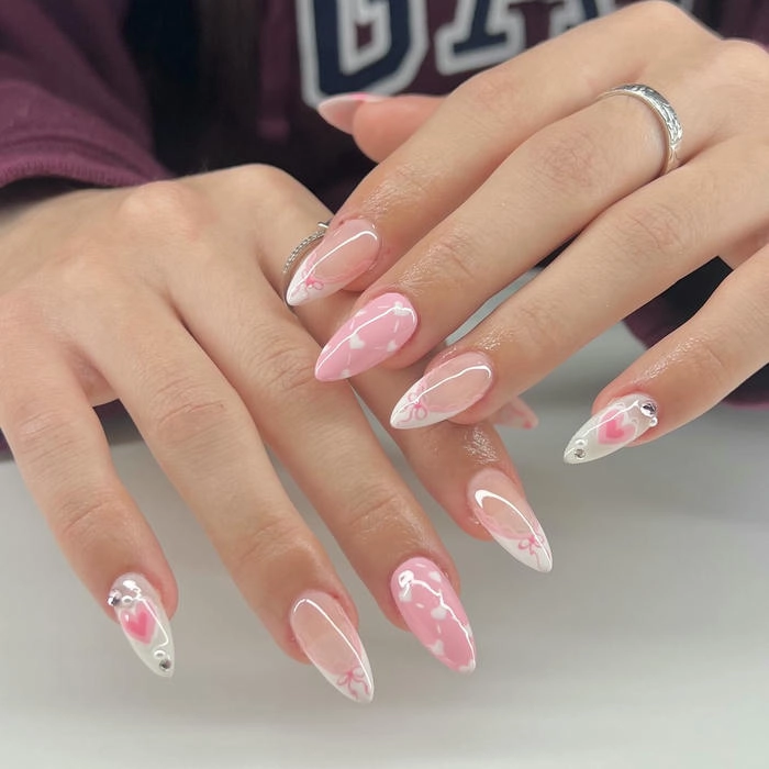 mẫu nail tay vẽ màu hồng