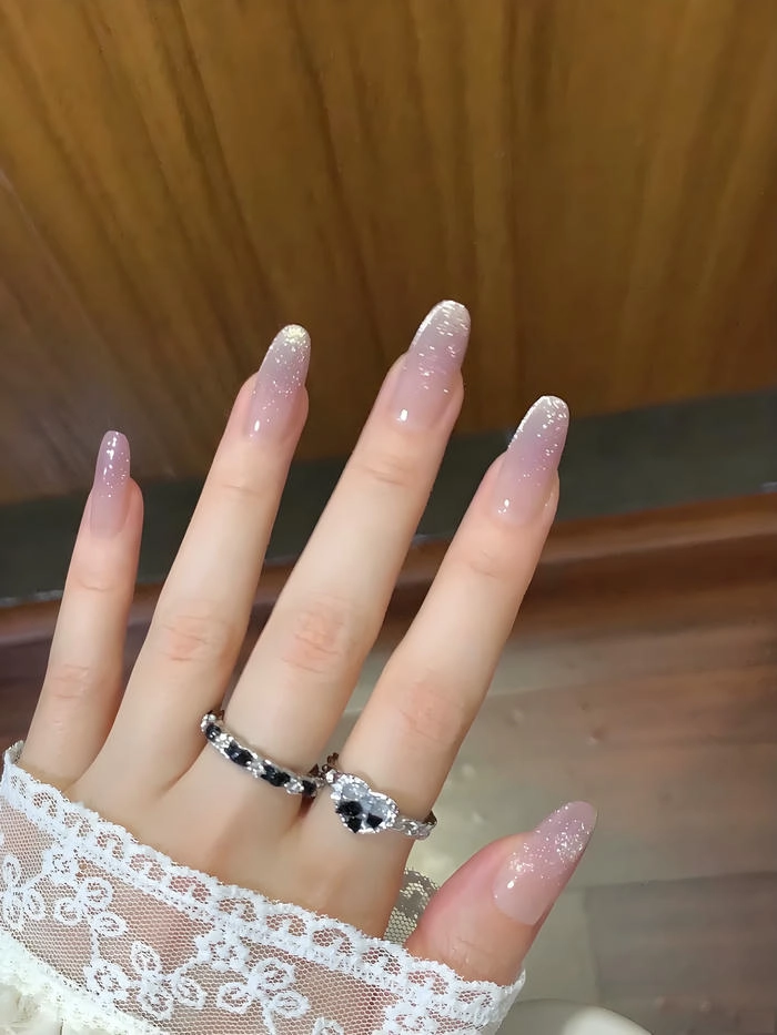 Bộ nail màu tím hot trend