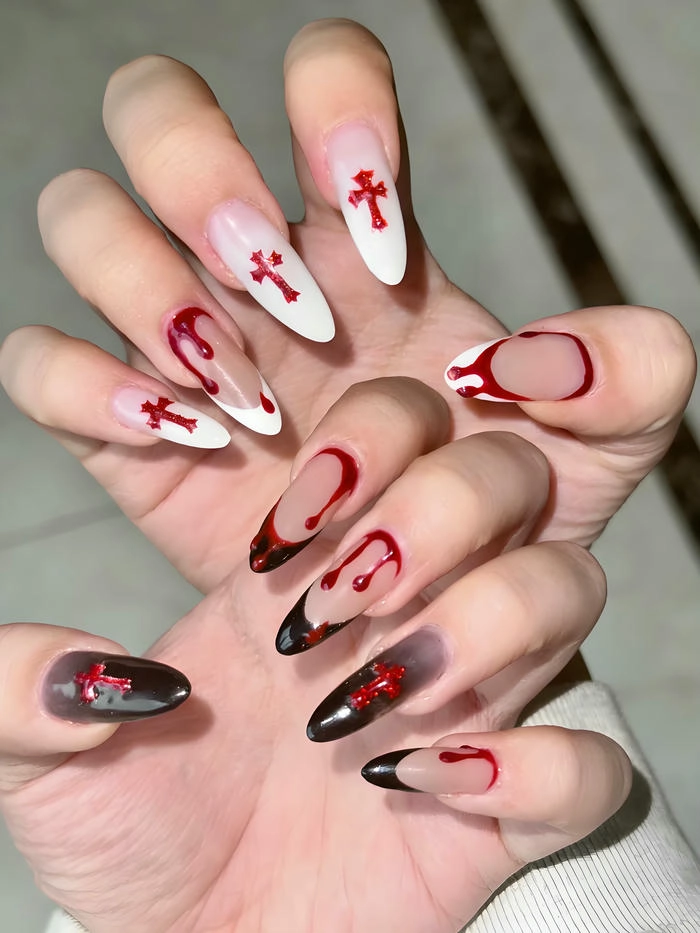 Các mẫu nail halloween trend 2025