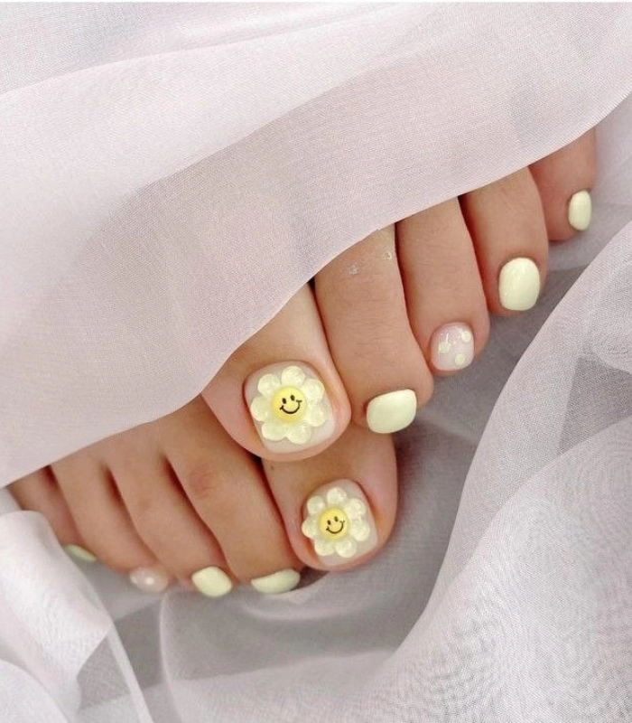 Mẫu móng chân đơn giản hợp trend