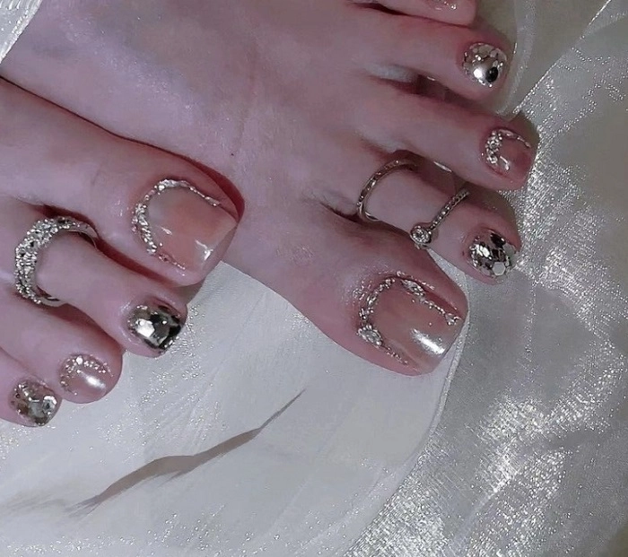 Mẫu nail chân cô dâu pastel hồng