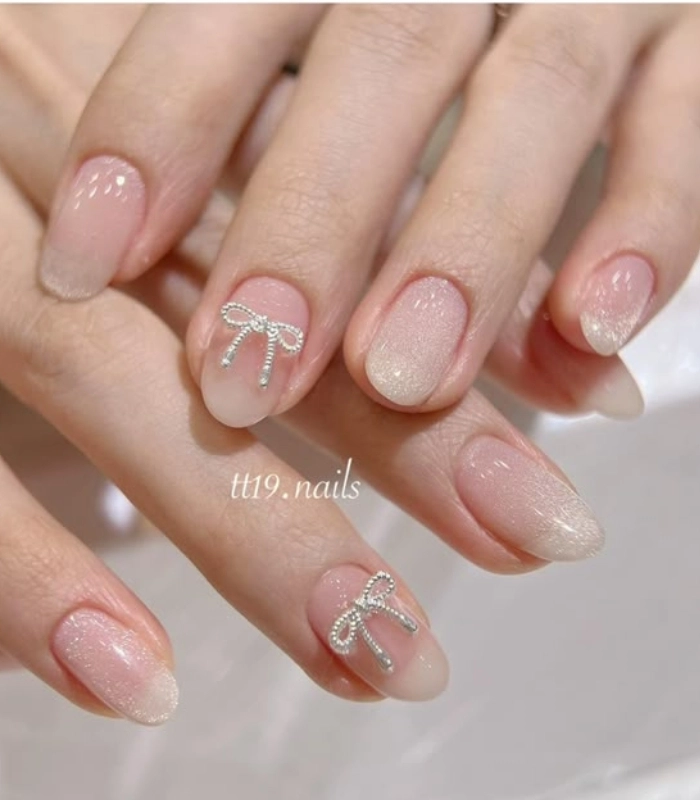 Mẫu nail cho học sinh THPT dễ thương