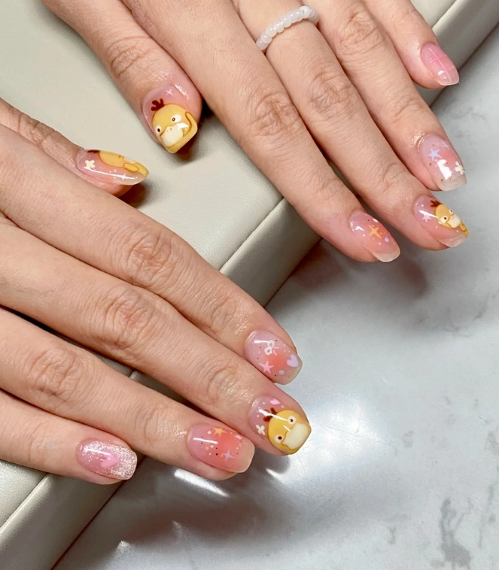 Mẫu nail con vịt màu hồng