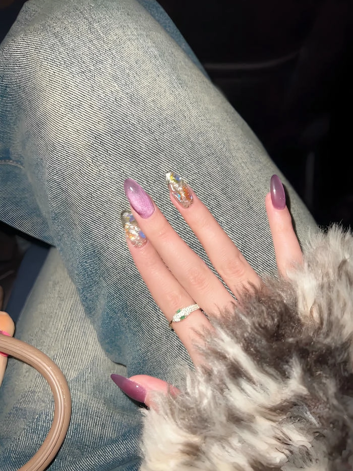 Mẫu nail ombre tím mộng mơ