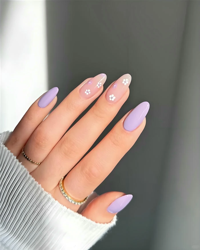 Mẫu nail tím pastel đậm nhạt mix