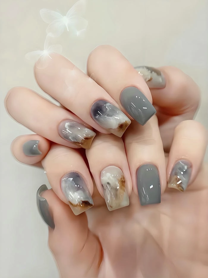 Mẫu nail vân đá đen xám huyền bí