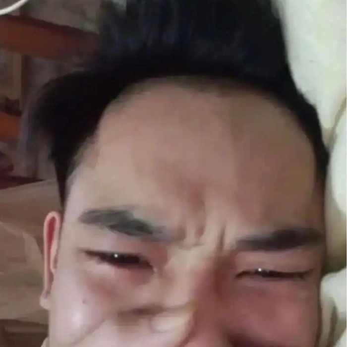 Meme buồn khóc cạn nước mắt