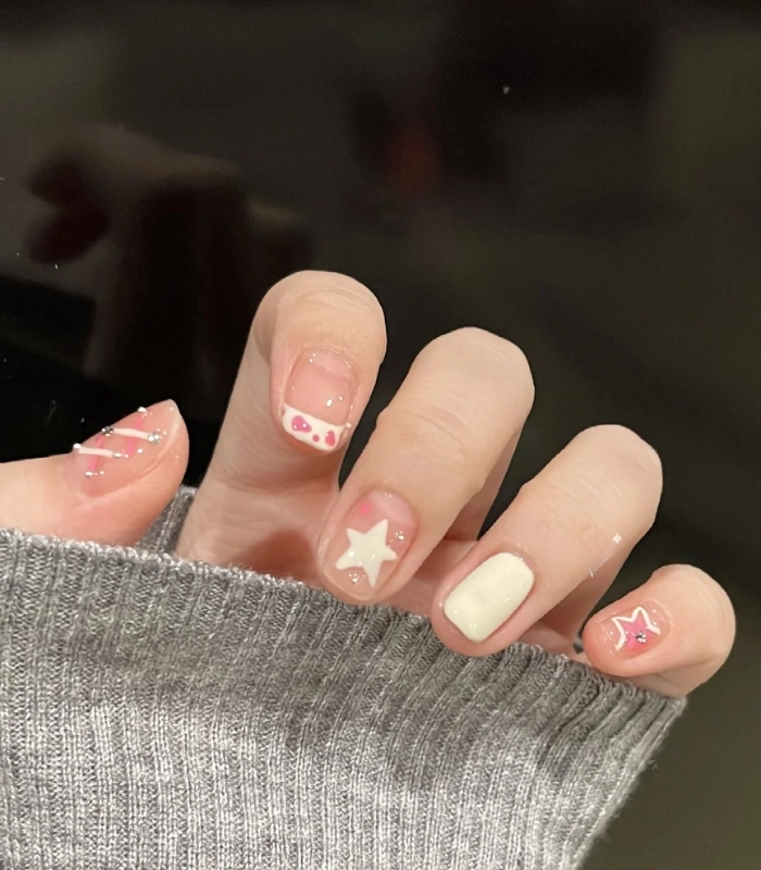 Nail đẹp cho HS phổ thông nhẹ nhàng