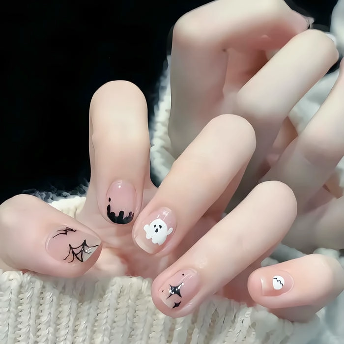 Nail halloween ngắn dễ thương