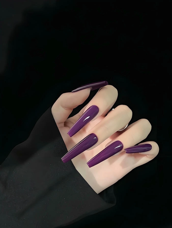 Nail màu tím khoai môn cá tính