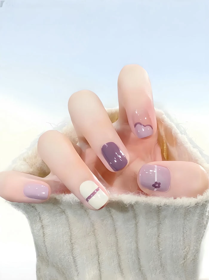 Nail màu tím pastel nhẹ nhàng