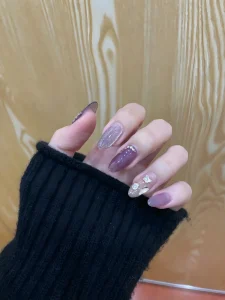 Nail móng tay màu tím xinh