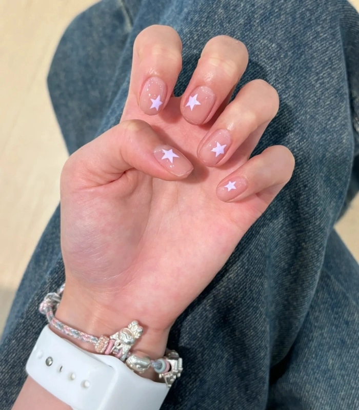 Nail pastel cho học sinh THCS