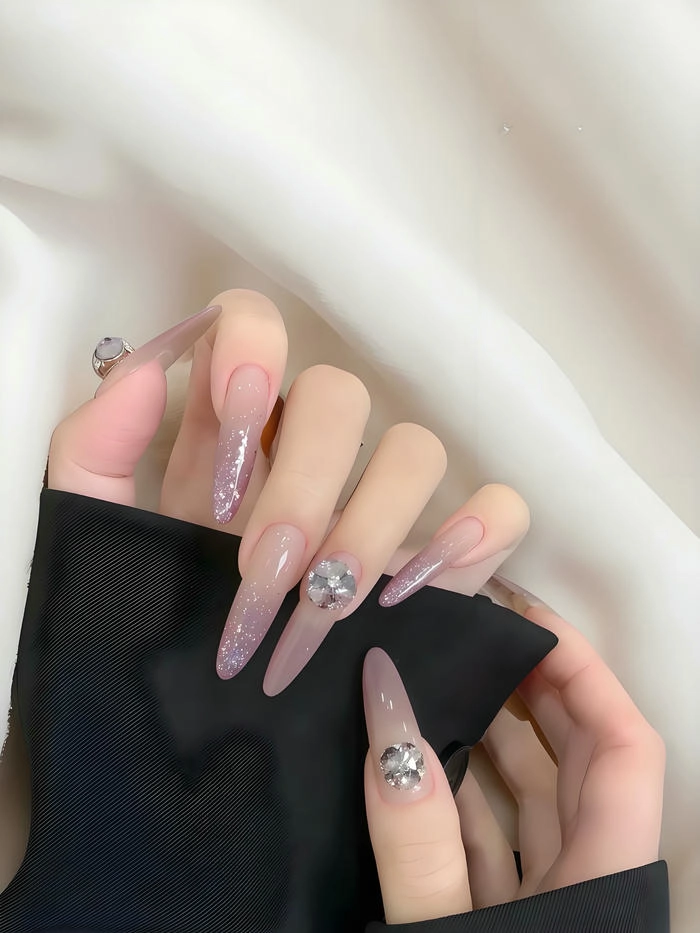 Nail thạch màu tím đẹp