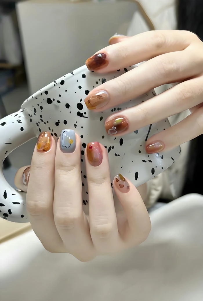 Nail vân đá cẩm thạch nhẹ nhàng
