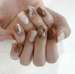 Nail vân đá loang màu nude