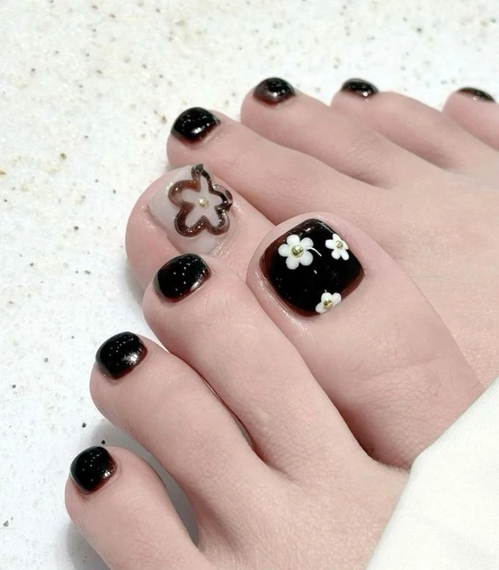 ảnh mẫu móng chân sáng da nổi bật