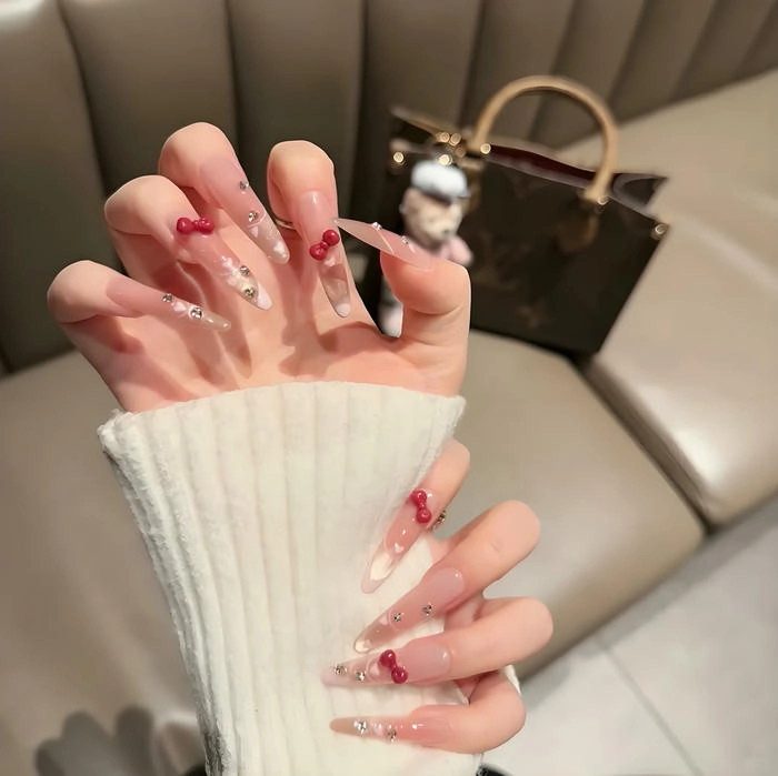 ảnh mẫu nail đẹp cho móng tay dài
