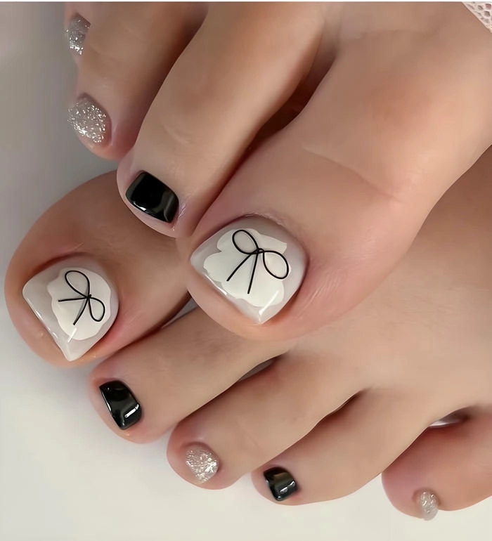 ảnh nail chân vẽ nơ siêu xinh